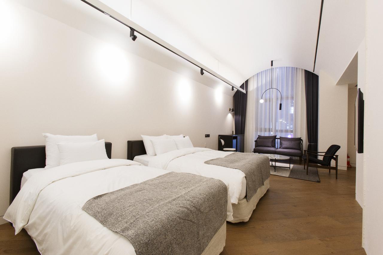 Gwangmyeong Js Boutique Hotel Экстерьер фото